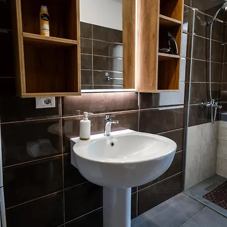 Primestay Τίρανα